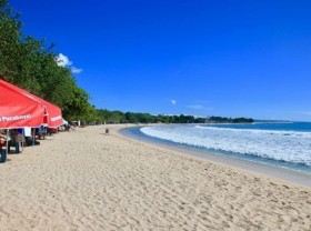 Image: Indonesia plans to reduce quarantine period for foreign visitors
