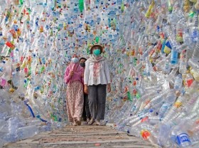 Image: Indonesian museum made from plastic bottles, bags highlights marine crisis