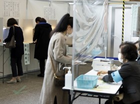 Image: Japan votes Sunday in Lower House election