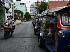 Image: Thailand approves US$1.63-billion scheme to support pandemic-hit people
