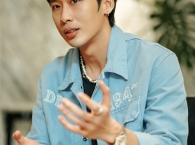 Image: Actor finds success in both movie and web drama