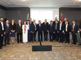Image: Prime Minister Pham Minh Chinh meets UK business community