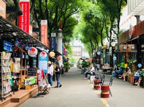 Image: HCM City Book Street to open e-commerce website