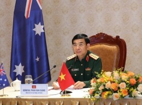 Image: Vietnamese, Australian defence ministers hold talks