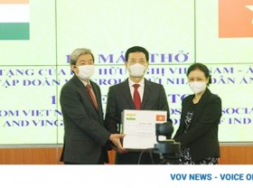 Image: Vietnamese friendship association donates over 100 ventilators to India
