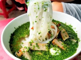 Image: Phu Yen shallot soup cake in Saigon