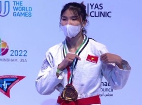 Image: Vietnamese athlete pockets gold medal at Jiu-Jitsu World Championships
