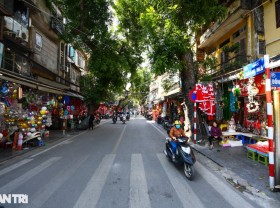 Image: Hang Ma Street “wears a new shirt”, colorfully welcomes Christmas