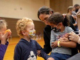 Image: US administers 449.5 mln doses of COVID-19 vaccines - CDC