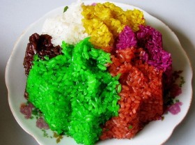 Image: Xôi bảy màu chosen as one of top 100 best dishes of Việt Nam