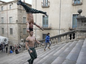 Image: Brothers head-over-heels at new world record