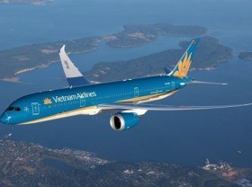 Image: Deputy PM urges implementation of pilot international commercial flight resumption plan