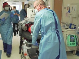 Image: More than 10,000 new Omicron cases confirmed in the UK in a single day. A major incident declared in London