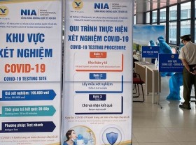 Image: Noi Bai Airport halts rapid COVID-19 testing service