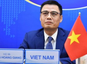 Image: Vietnam, EU discuss bilateral, multilateral issues