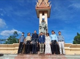 Image: Vietnamese war martyrs commemorated in Cambodian provinces