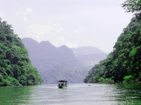 Image: Plan approved to develop Ba Bể Lake