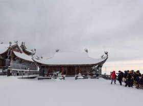 Image: Snow seekers head to Sa Pa