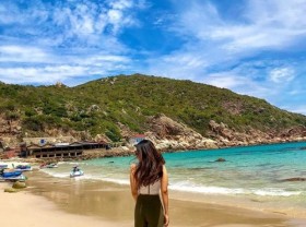 Image: Come to Bai Nom Cam Ranh to snorkel and enjoy lobsters
