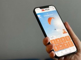 Image: Bank and credit app downloads up 7.8 times over 8 months