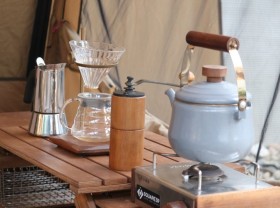 Image: Ho Chi Minh City café brings chill camping vibes