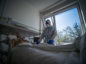 Image: “At least one Covid patient has been confirmed to have died with Omicron”