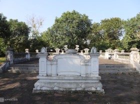 Image: Nguyen Cong Tru relic site