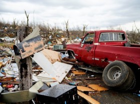 Image: Night of devastating tornadoes likely kills more than 100 in Kentucky