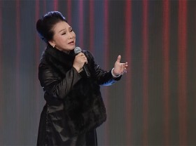 Image: Cải lương opera star releases music video online