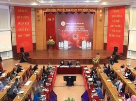 Image: Forum discusses COVID-19 vaccine race's impacts