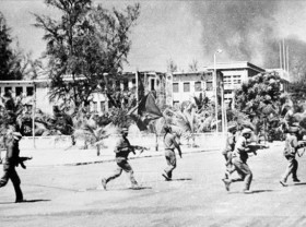 Image: Get-together marks joint Vietnam-Cambodia victory over genocidal regime