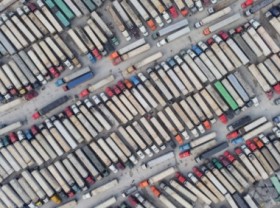 Image: Prioritize refrigerated containers for agro-products exports