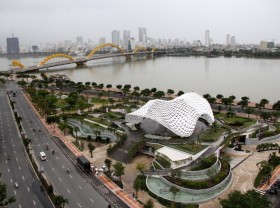 Image: The 700 billion parks on the banks of the Han River in Da Nang takes shape, ready to welcome guests