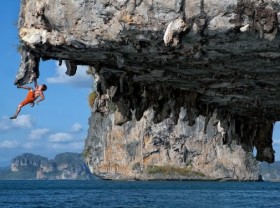 Image: Top 5 adventure outdoor activities for travelers to Vietnam