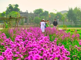 Image: Hue craft village welcomes Tet