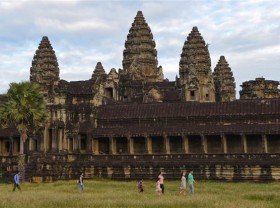 Image: Cambodia launches campaign to aid tourism recovery
