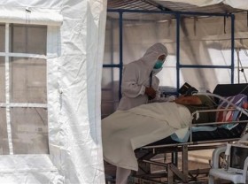Image: New COVID-19 cases in Philippines reach all-time high