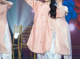 Image: Young singers celebrate Lunar New Year