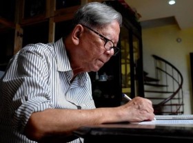 Image: New books released on renowned songwriter Hoàng Vân