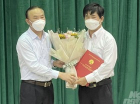 Image: Dr. Nguyen Thanh Tung becomes Director of RIA2