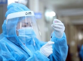 Image: Government leader orders faster vaccination rollout