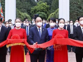 Image: President Nguyen Xuan Phuc visits Binh Dinh province