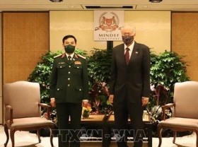 Image: Vietnam, Singapore agree to implement defence cooperation fruitfully