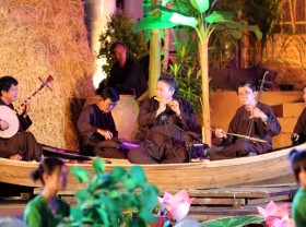 Image: Southern city acquaints visitors with traditional art forms