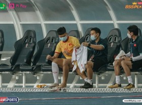 Image: Placing the goalkeeper into the striker, U23 Vietnam made the house followers admire