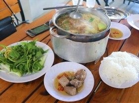 Image: Stingray hotpot – Vũng Tàu’s popular specialty