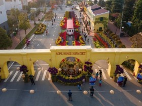 Image: 70,000 visitors to Home Hanoi Xuan flower street 2022
