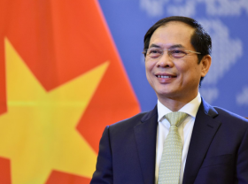 Image: Vietnamese diplomacy boosts extensive global integration