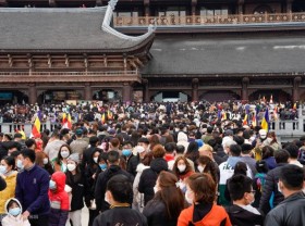 Image: Domestic tourism is vibrant during Tet