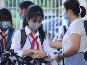 Image: Updating the varsity calendar in 63 provinces and cities throughout the nation: Many universities postpone face-to-face courses